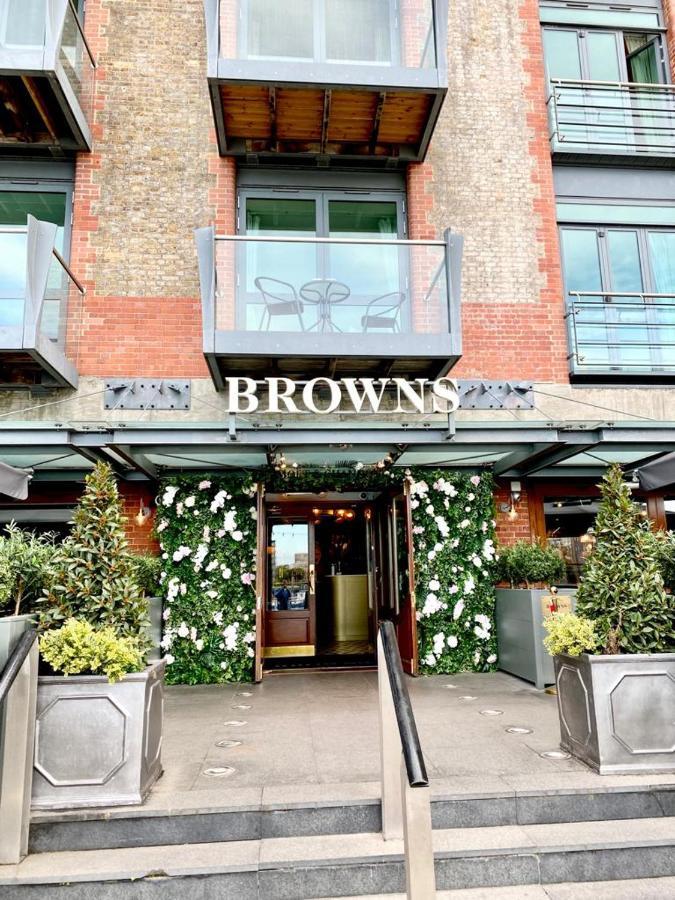 Perfect Location- 5 Minutes From Tower Bridge ! 8 Minutes Walk From Tube Appartamento Londra
